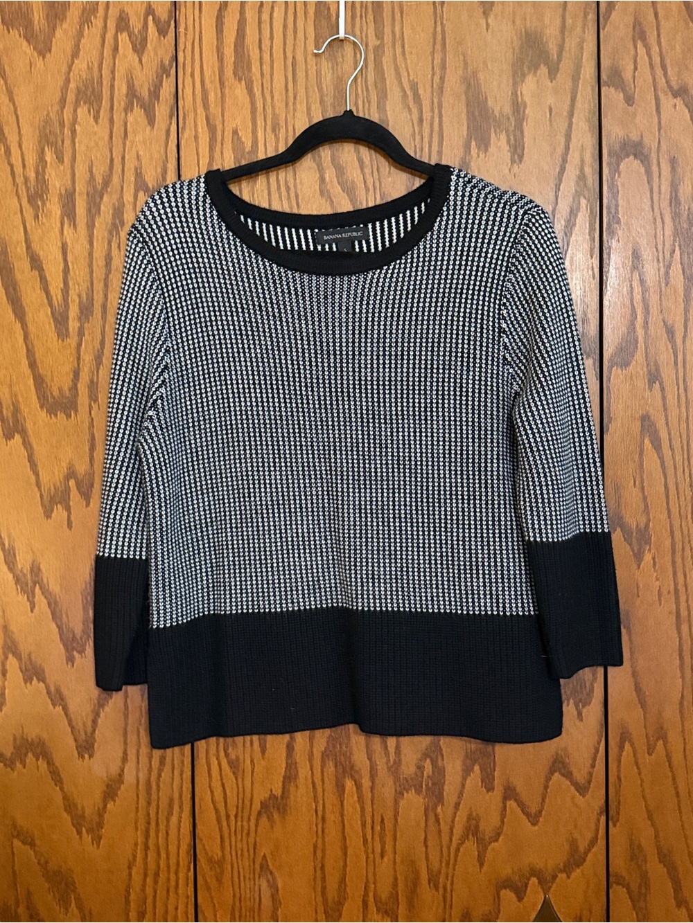 Banana Republic Merino Wool Blend Textured Sweater Black White Small